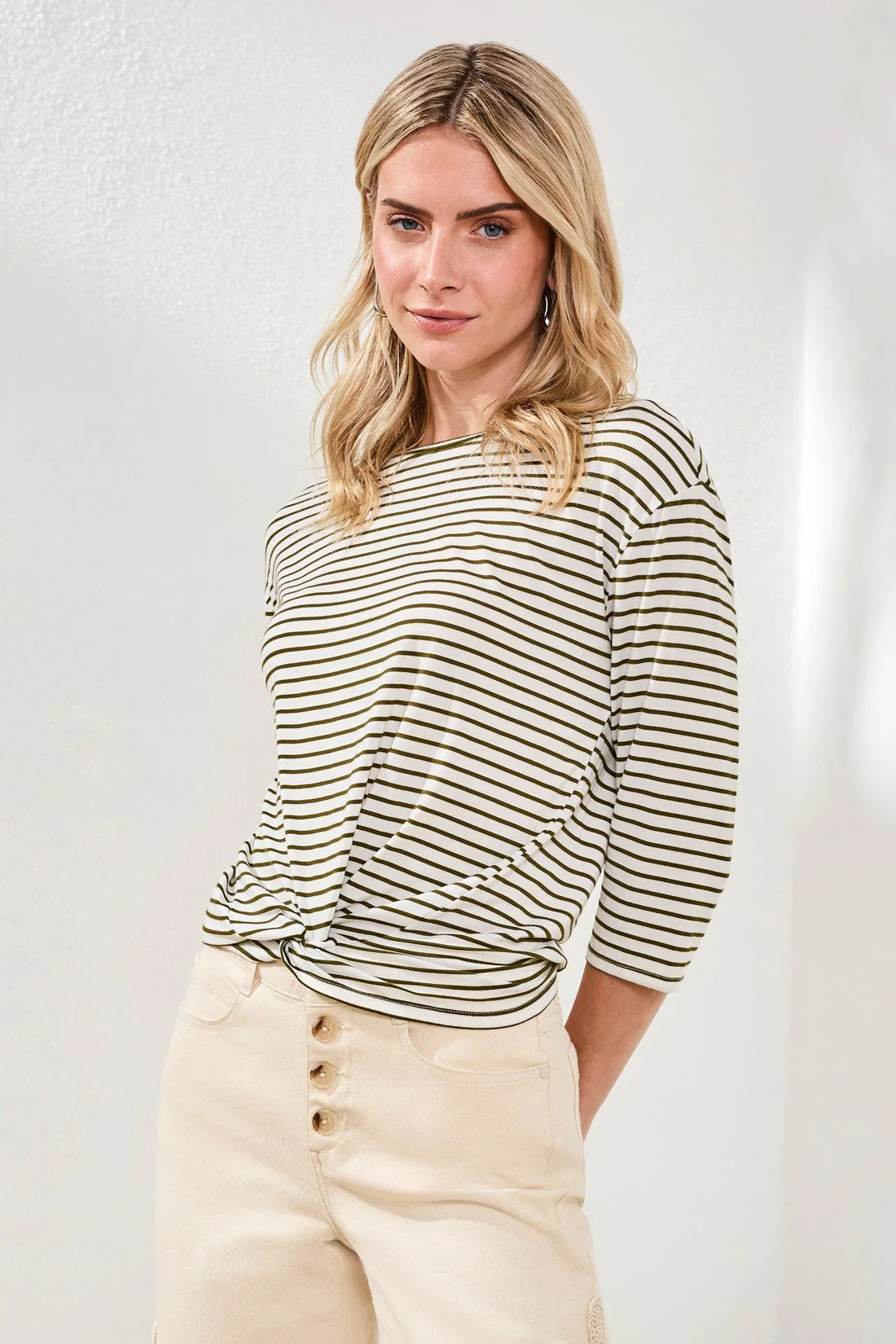 Boatneck Top W/Knot Detail