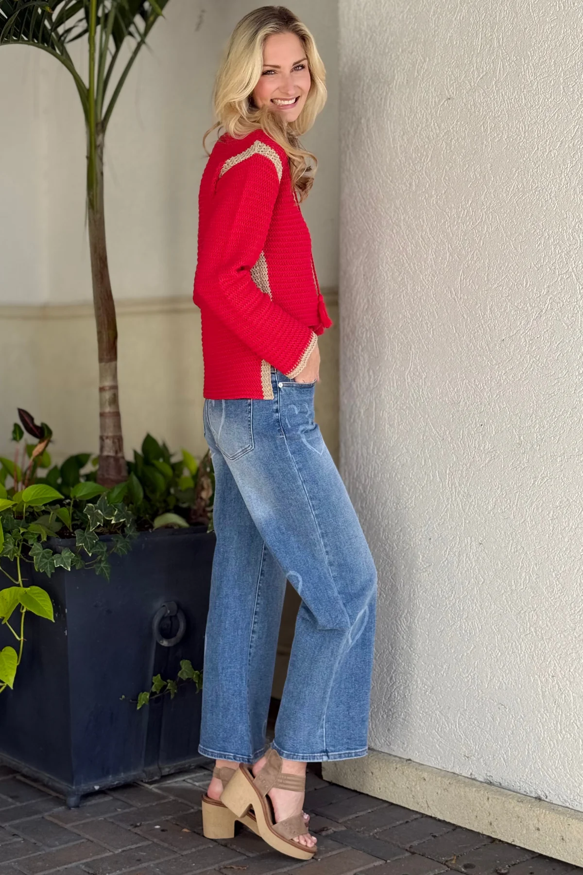 SOPHIA CURVY HEART STRAIGHT ANKLE JEANS - Image 2